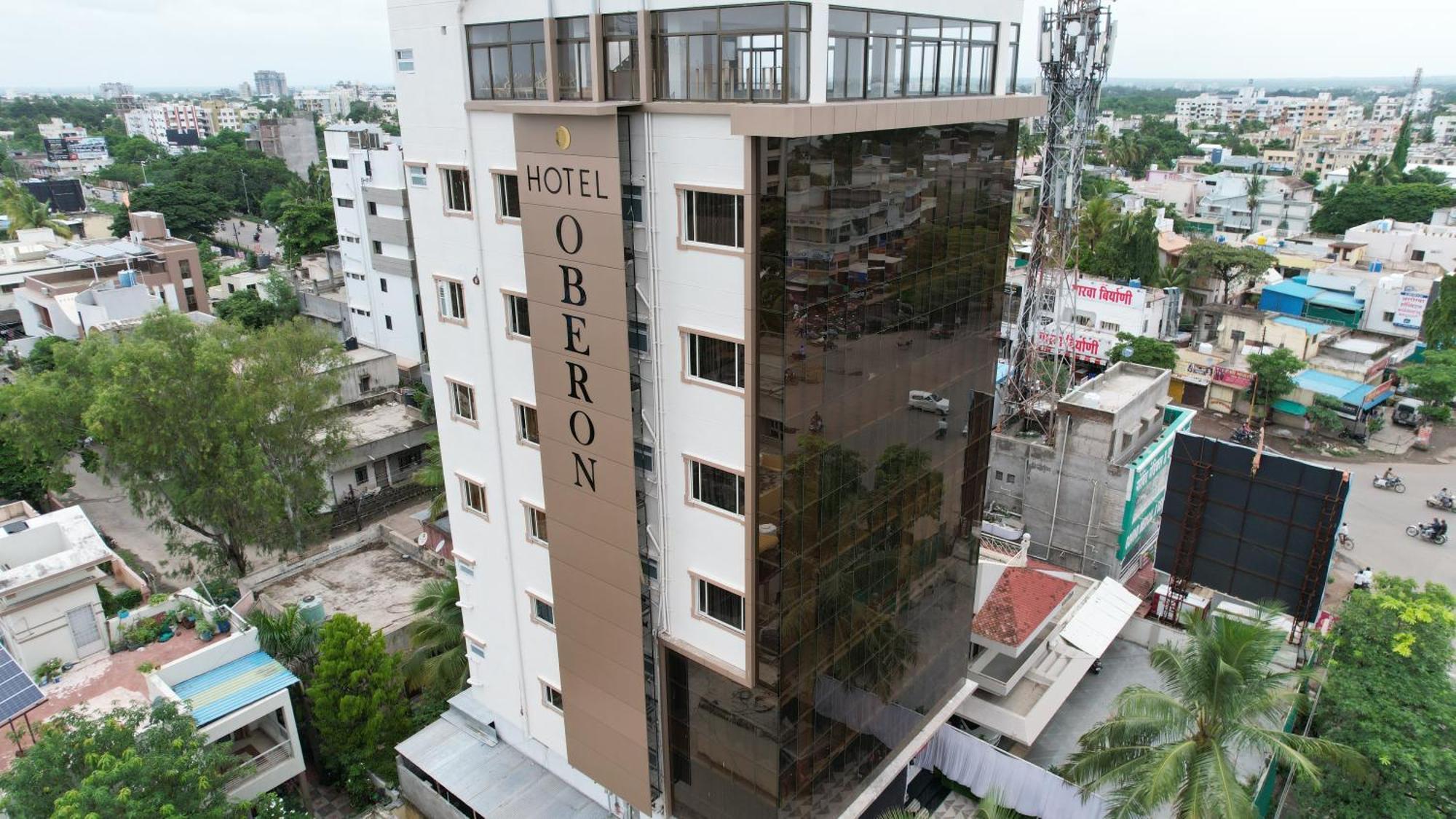 Hotel Oberon Solapur Eksteriør bilde